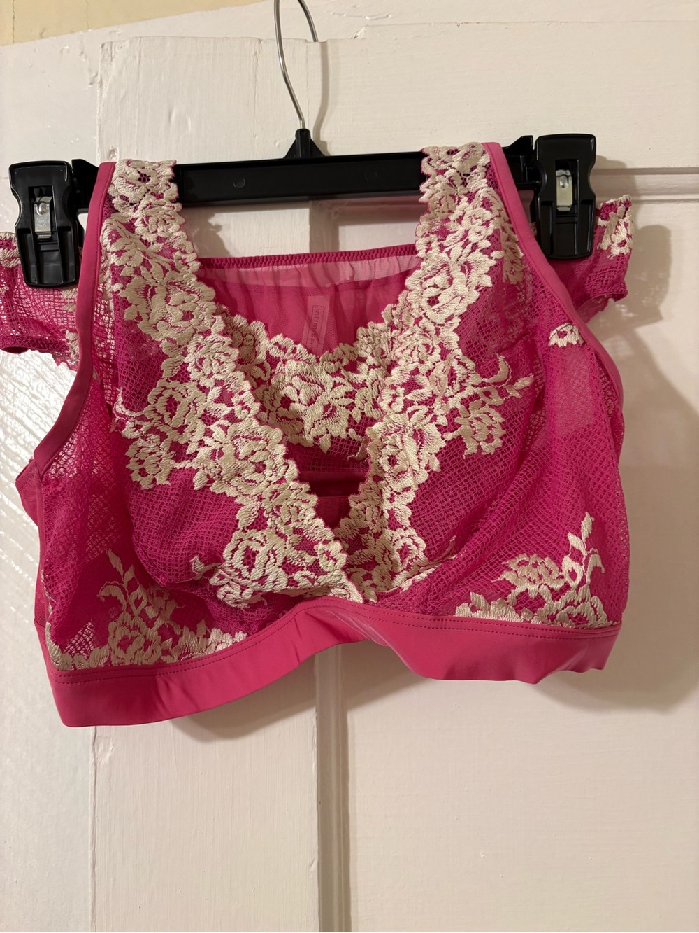 intimissimi Hot Pink Lace Bralette with Cream Floral Appliqué and Panty Set